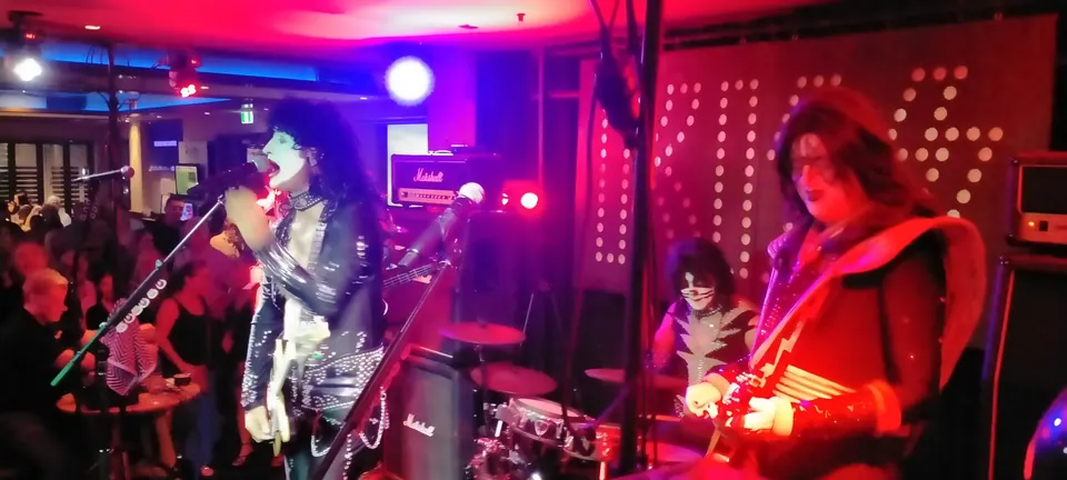KISS Tribute - Grand Hotel Labrador, photo 3
