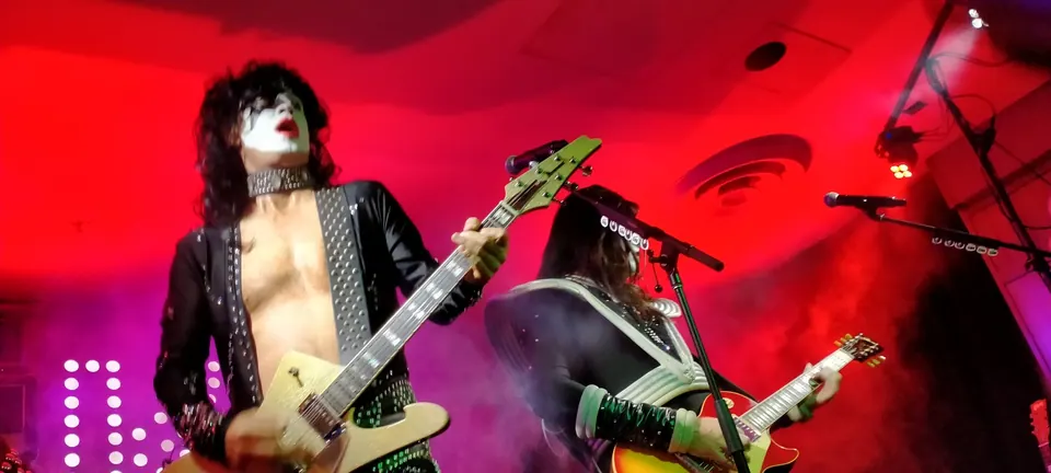 KISS Tribute - Grand Hotel Labrador, photo 6